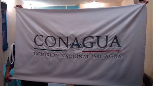 BANDERA INSTITUCIONAL  BORDADA